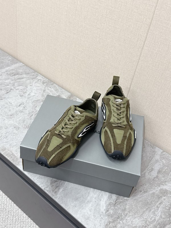 발렌시아가 2026 S/S 빈티지 레이스업 캐주얼 슈즈 001-286998