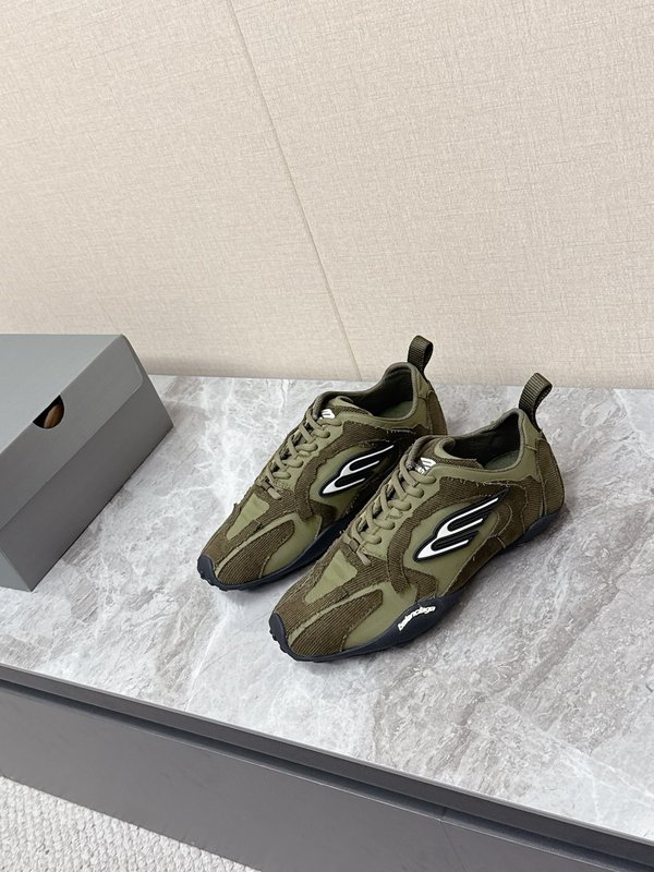 발렌시아가 2026 S/S 빈티지 레이스업 캐주얼 슈즈 001-286998