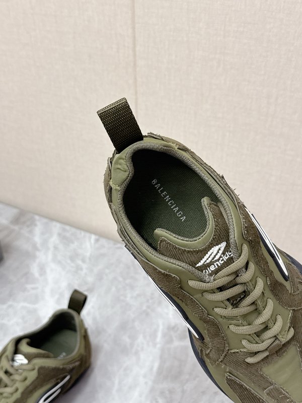 발렌시아가 2026 S/S 빈티지 레이스업 캐주얼 슈즈 001-286998