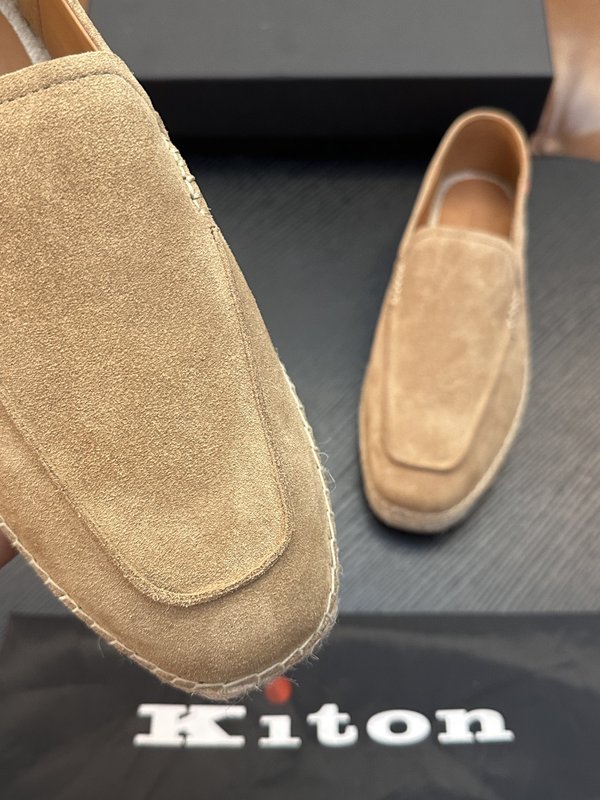 Kiton 남성 송아지 가죽 운동화 001-287105