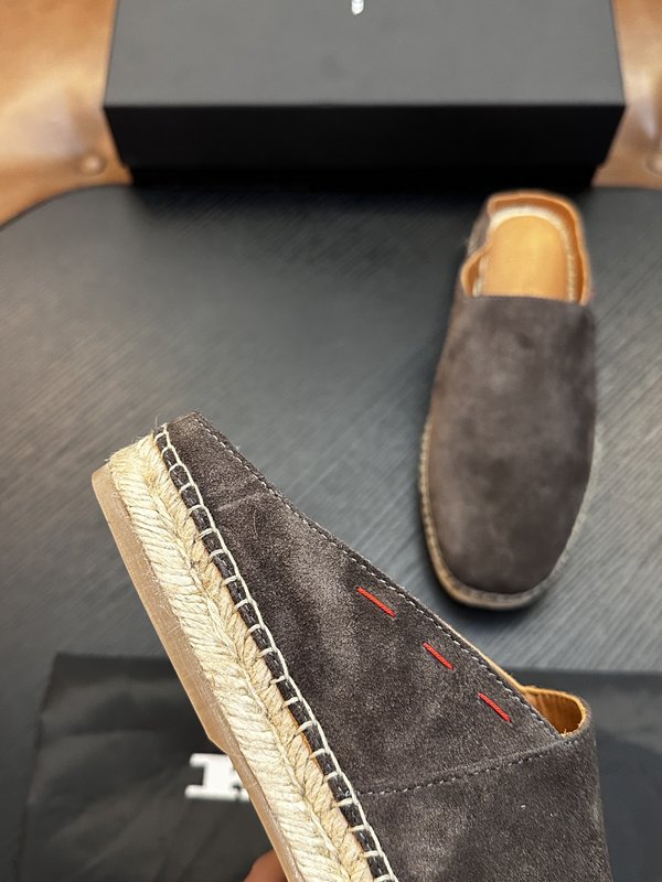 Kiton 남성 소가죽 운동화 001-287110