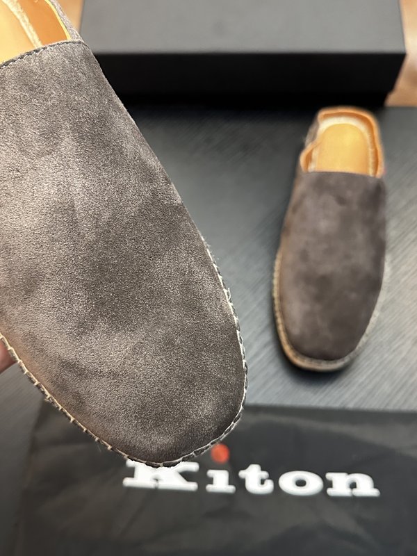 Kiton 남성 소가죽 운동화 001-287110