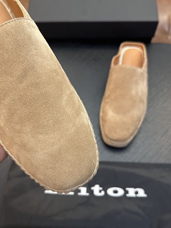 Kiton 남성 소가죽 운동화 001-287111