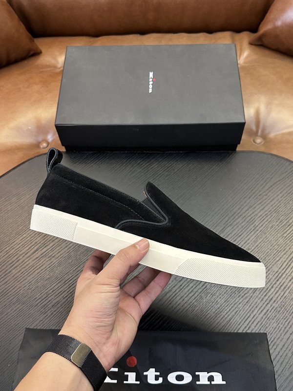 Kiton 남성 송아지가죽 운동화 001-287112