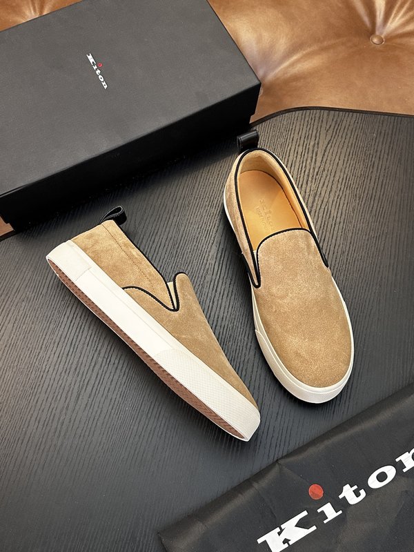 Kiton 남성 송아지 가죽 운동화 001-287116