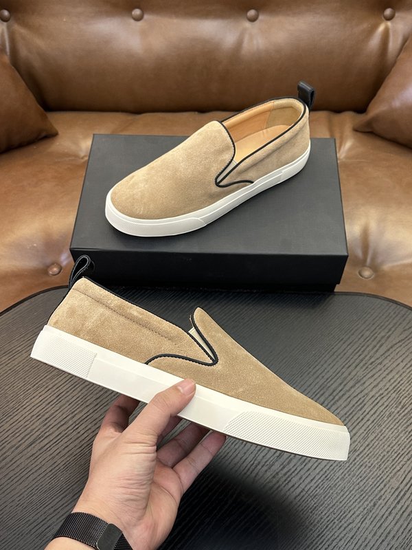 Kiton 남성 송아지 가죽 운동화 001-287116