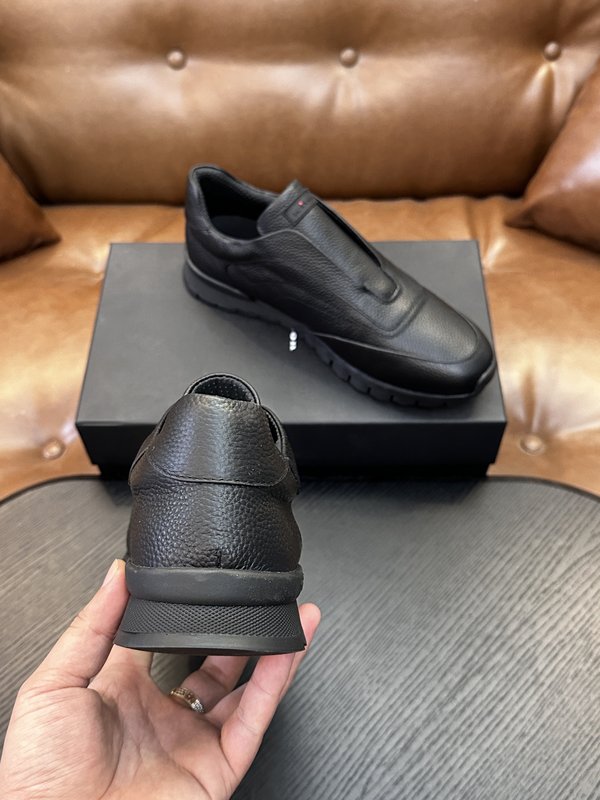 Kiton 남성 송아지가죽 운동화 001-287117