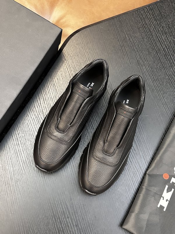 Kiton 남성 송아지가죽 운동화 001-287117