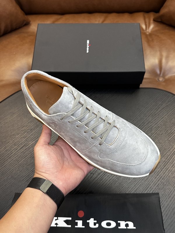 Kiton 남성 송아지 가죽 운동화 001-287152