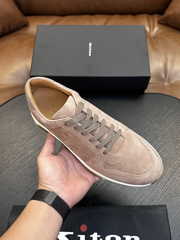 Kiton 남성 송아지 가죽 운동화 001-287153