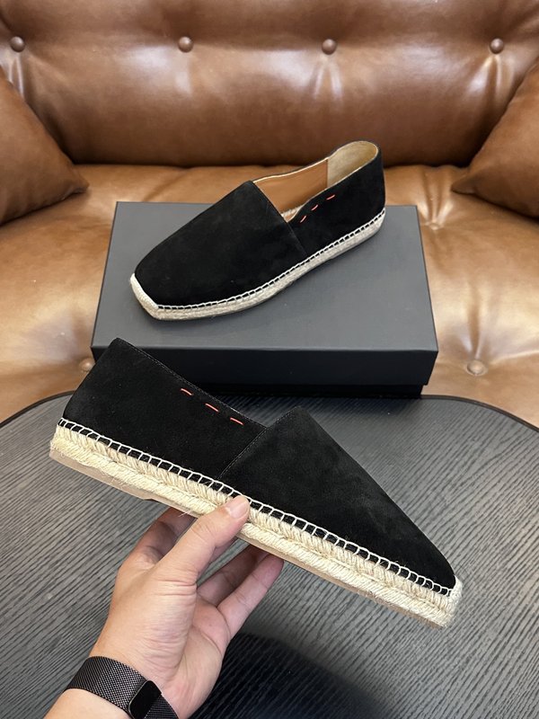 Kiton 남성 소가죽 운동화 001-287154