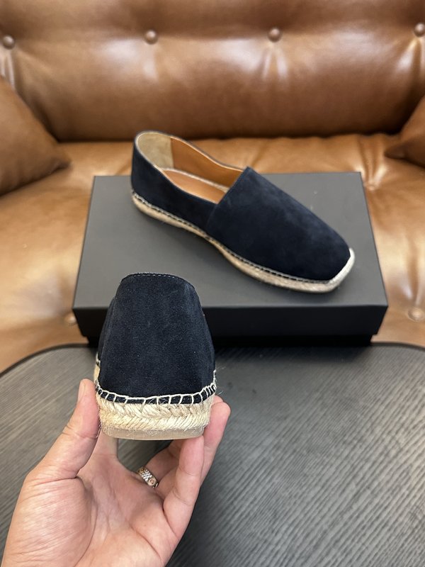 Kiton 남성 소가죽 운동화 001-287155