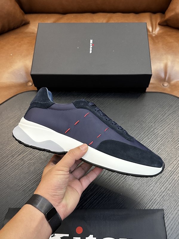 Kiton 남성 소가죽 운동화 001-287166