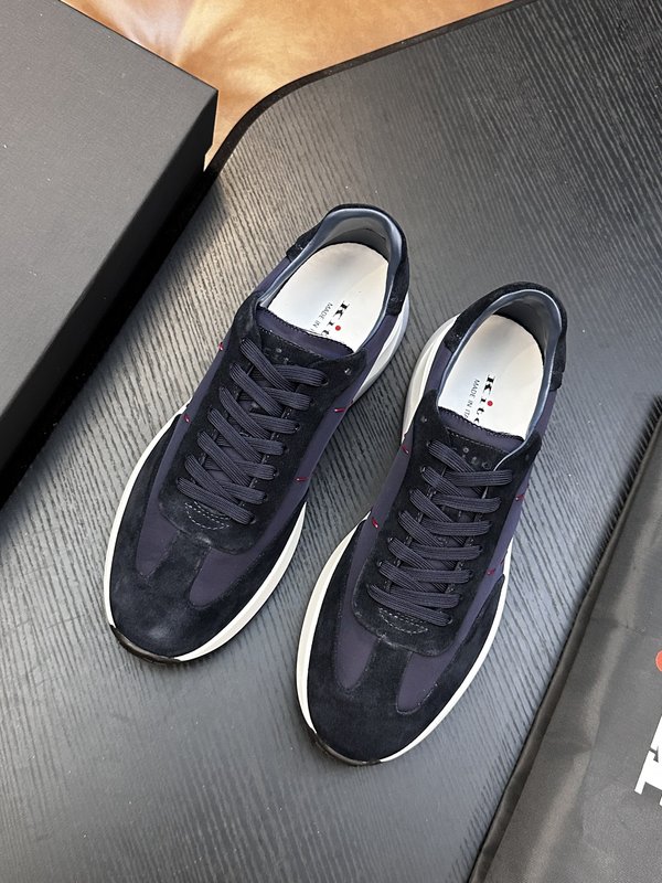 Kiton 남성 소가죽 운동화 001-287166