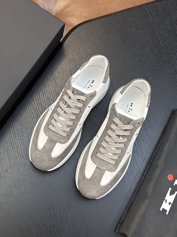 Kiton 남성 송아지가죽 운동화 001-287169
