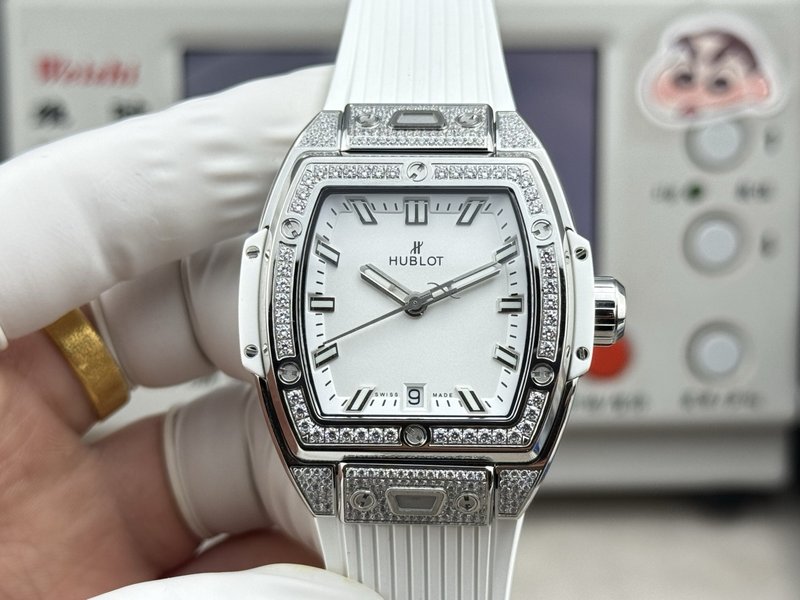 HUBLOT BIG BANG 다이아몬드 세팅 배럴 시계 001-287246