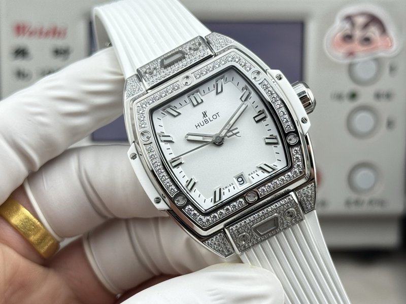 HUBLOT BIG BANG 다이아몬드 세팅 배럴 시계 001-287246