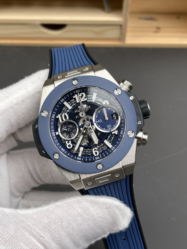 위블로 빅뱅 블루 세라믹 베젤 블루 다이얼 42mm 001-287248