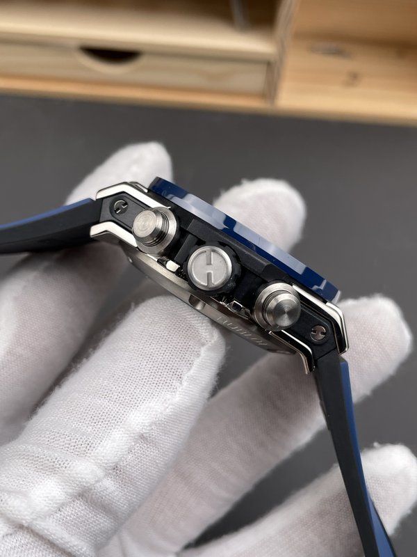 위블로 빅뱅 블루 세라믹 베젤 블루 다이얼 42mm 001-287248