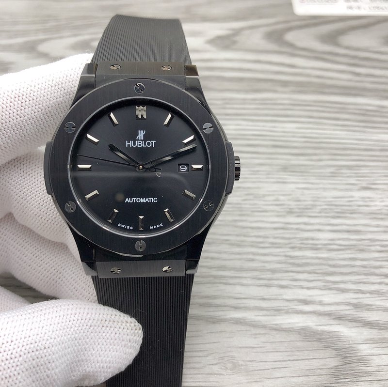 Hublot 클래식 퓨전 남성용 기계식 시계 001-287251