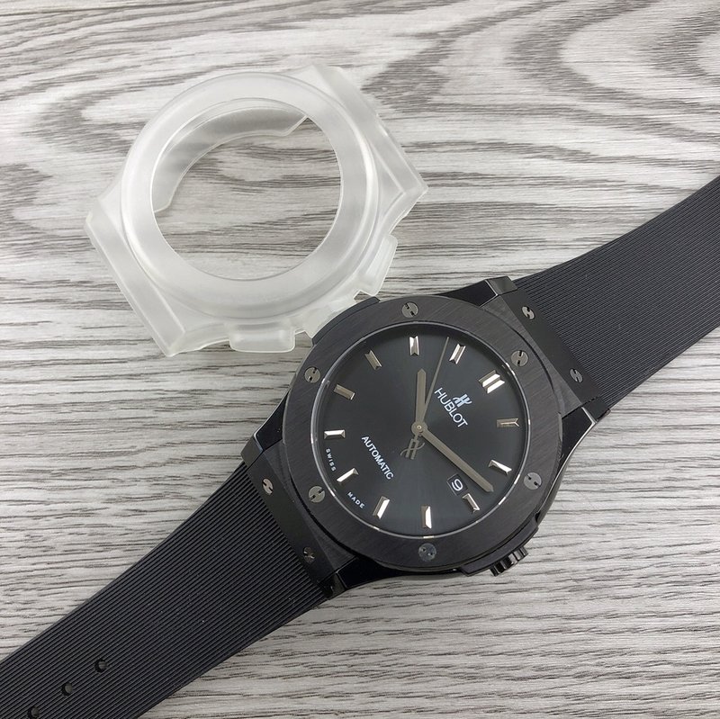 Hublot 클래식 퓨전 남성용 기계식 시계 001-287251