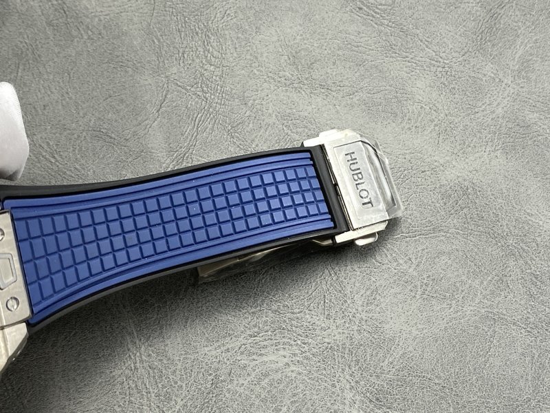 HUBLOT 스퀘어 뱅 유니코 오토매틱 시계 001-287254