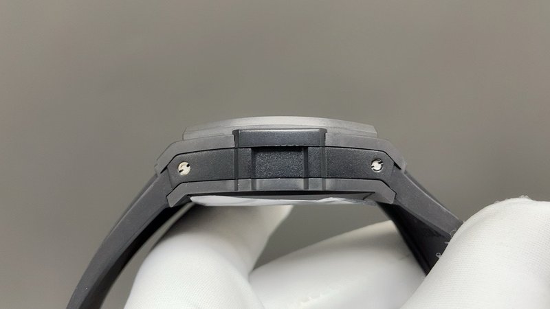 위블로  배럴형 블랙 세라믹 42mm 001-287258