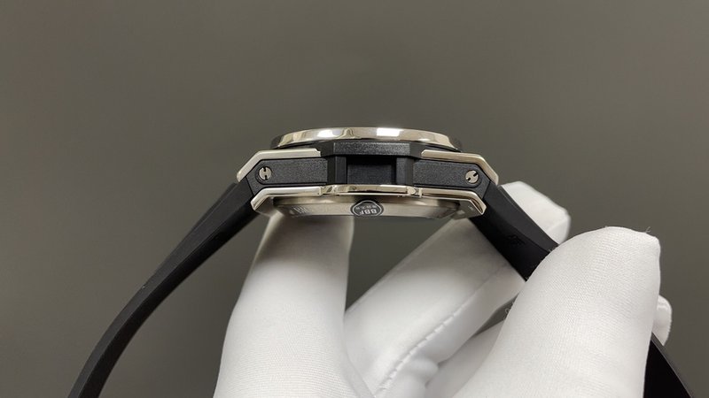 위블로 빅뱅 42mm 오토매틱 시계 001-287262