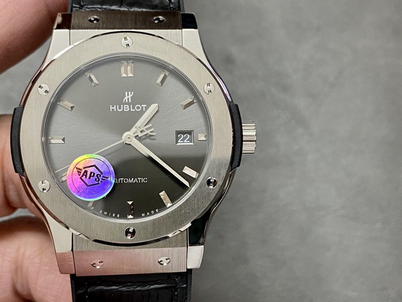 APS HUBLOT 클래식 퓨전 42mm 레플리카 시계 001-287264