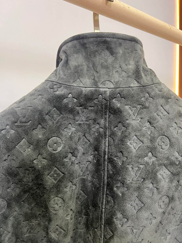 LV 만인 압문 반융 양피 스탠드칼라 자켓 001-287274