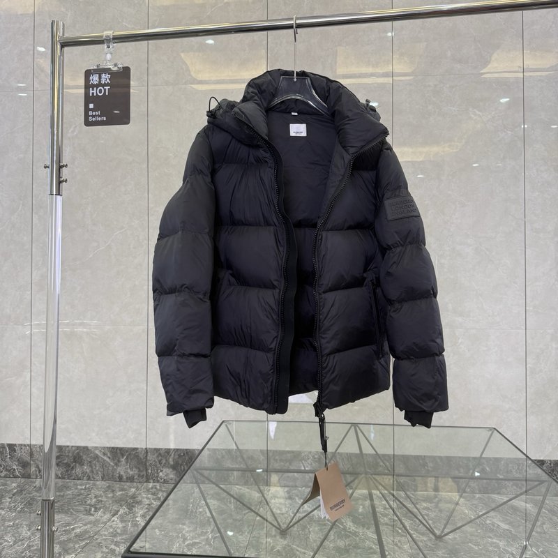 버버리 블랙 나이트 로고 다운 재킷 001-287304