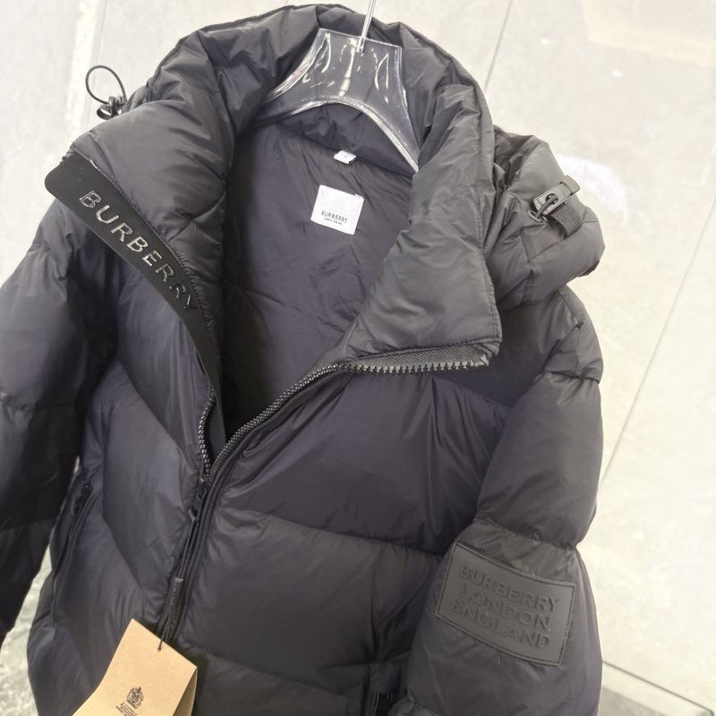 버버리 블랙 나이트 로고 다운 재킷 001-287304